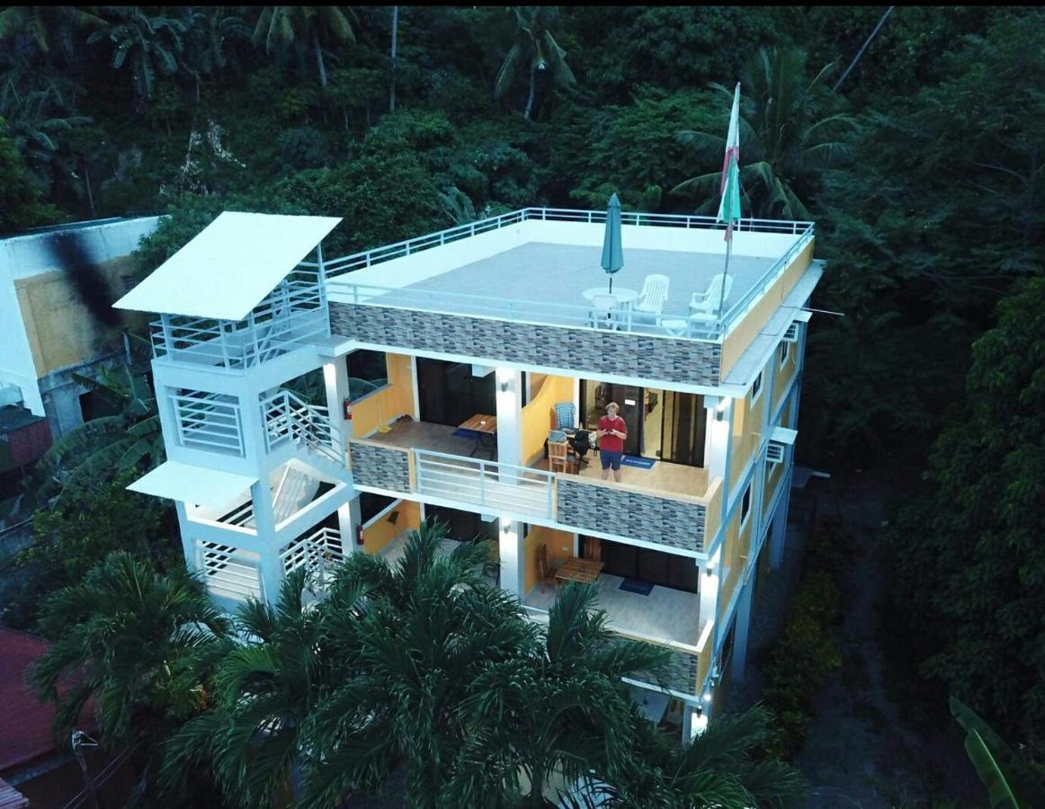 The Blue Pagong Aparthotel Puerto Galera Εξωτερικό φωτογραφία