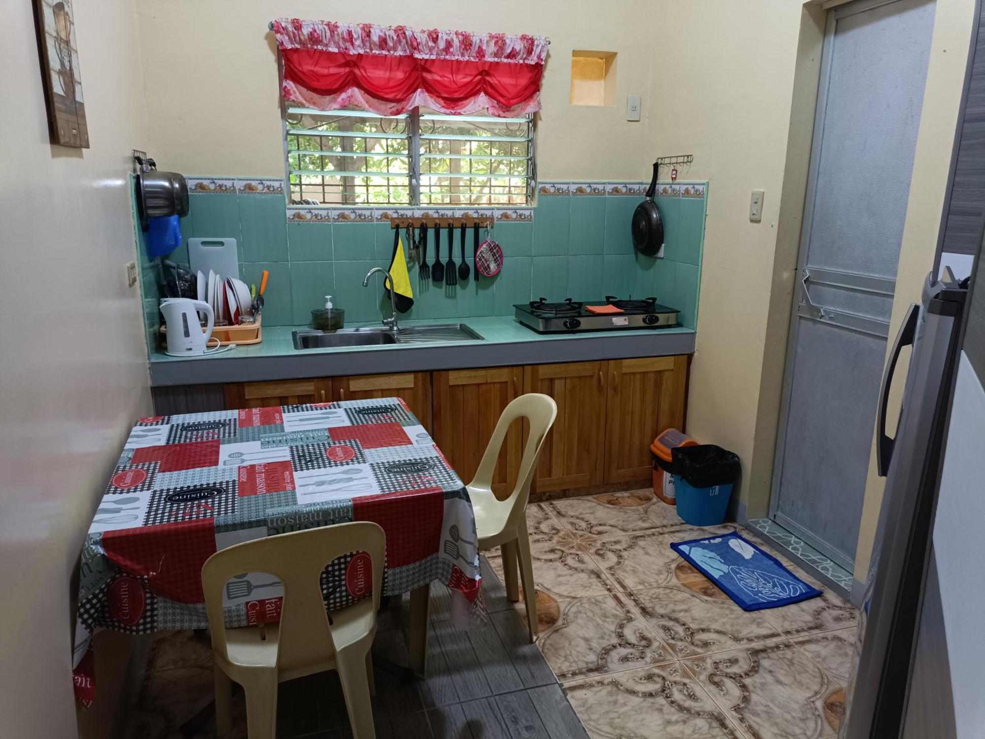 The Blue Pagong Aparthotel Puerto Galera Εξωτερικό φωτογραφία