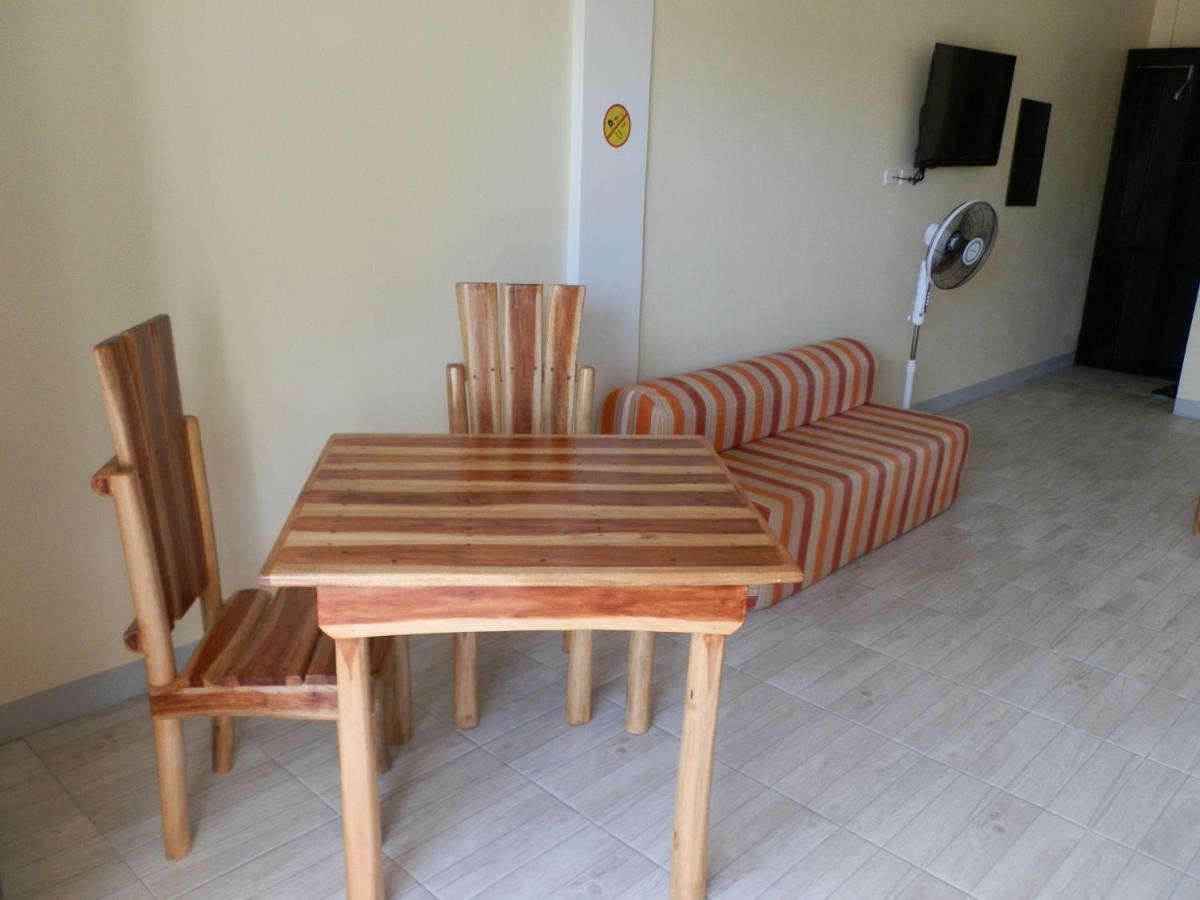 The Blue Pagong Aparthotel Puerto Galera Εξωτερικό φωτογραφία