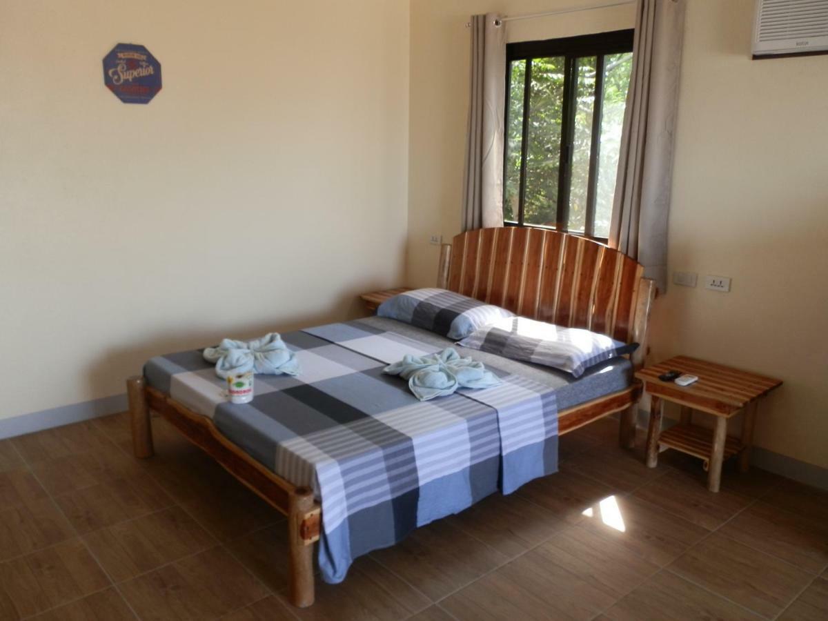 The Blue Pagong Aparthotel Puerto Galera Εξωτερικό φωτογραφία