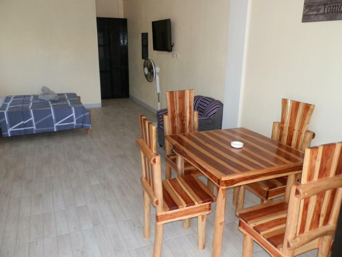 The Blue Pagong Aparthotel Puerto Galera Εξωτερικό φωτογραφία